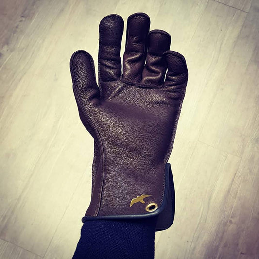 Barkston Glove by A Clarke Falconry