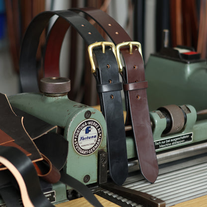 Bridle leather belts in Australian Nut  and black with brass buckles