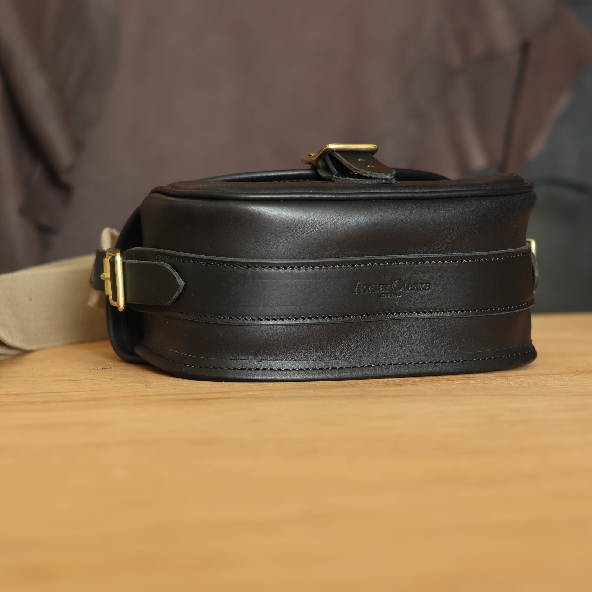 Bellmount Cartridge Bag base in black leather